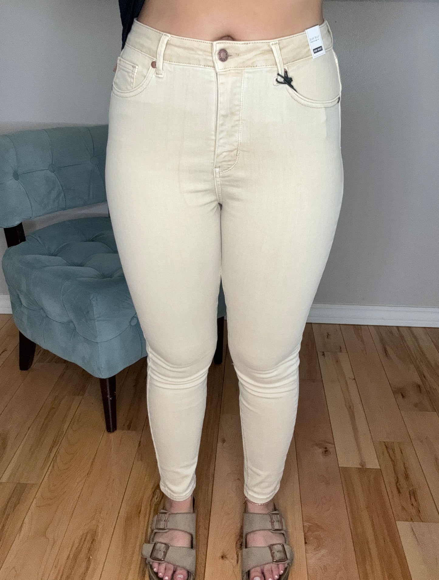 Judy Blue Tummy Control Skinny Jeans in Bone