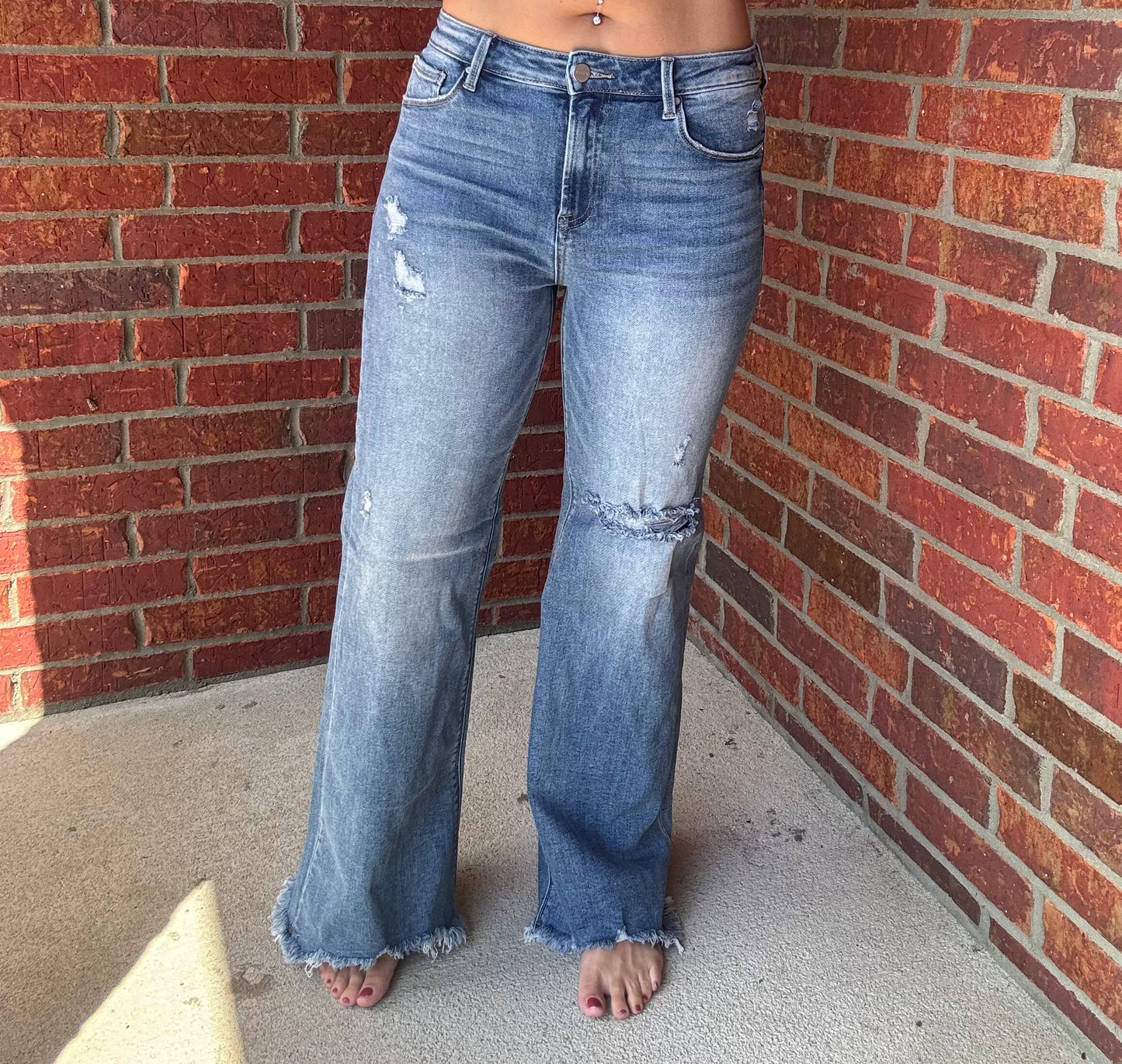 Risen Wide Leg Jeans