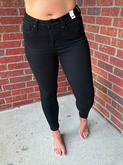 Judy Blue Tummy Control skinny jeans in Black