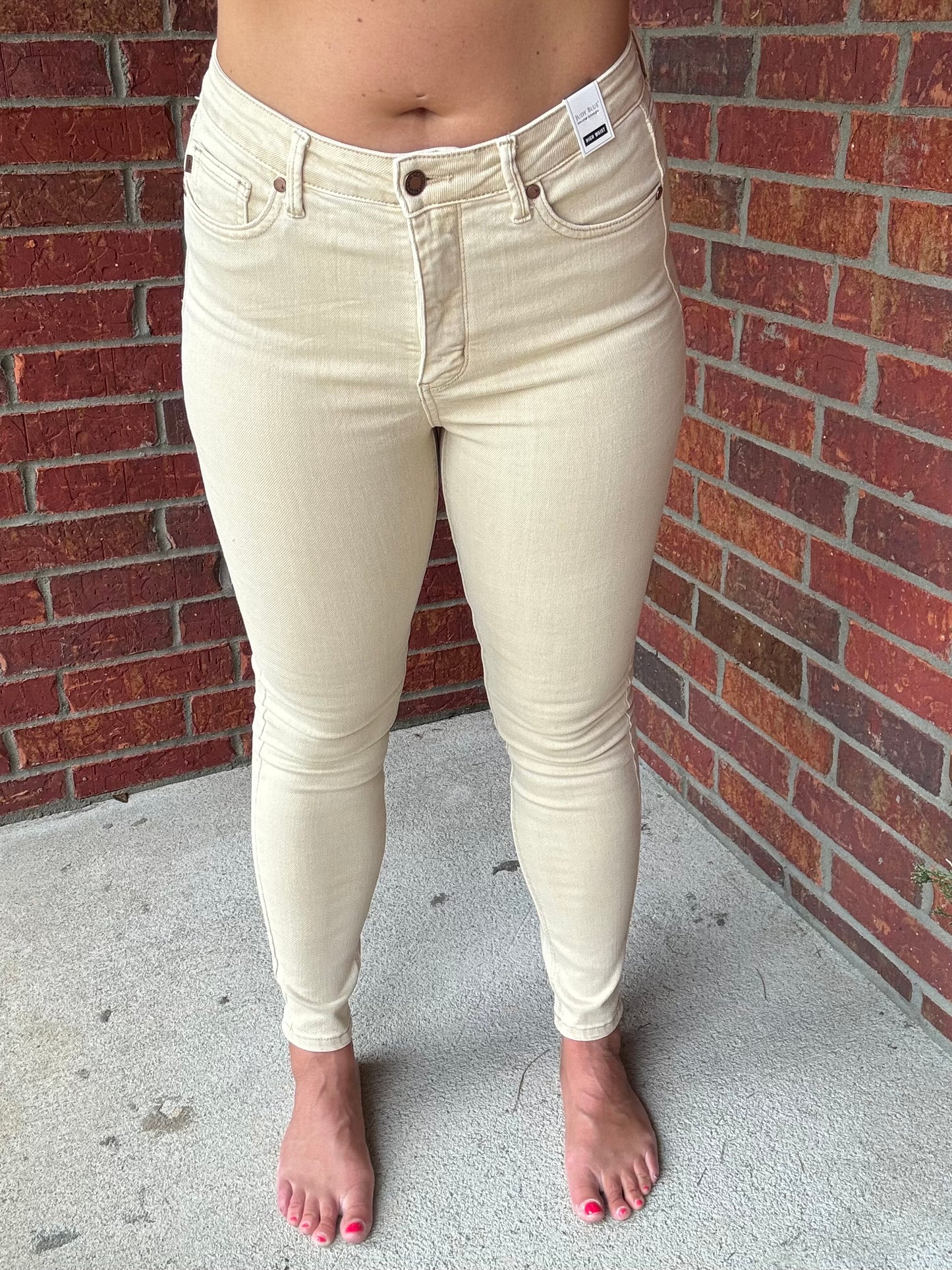 Judy Blue Tummy Control Skinny Jeans in Bone